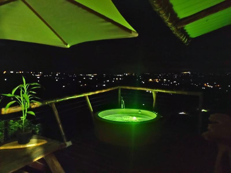 Hotel Glamping Orosierra à Chinchiná Extérieur photo